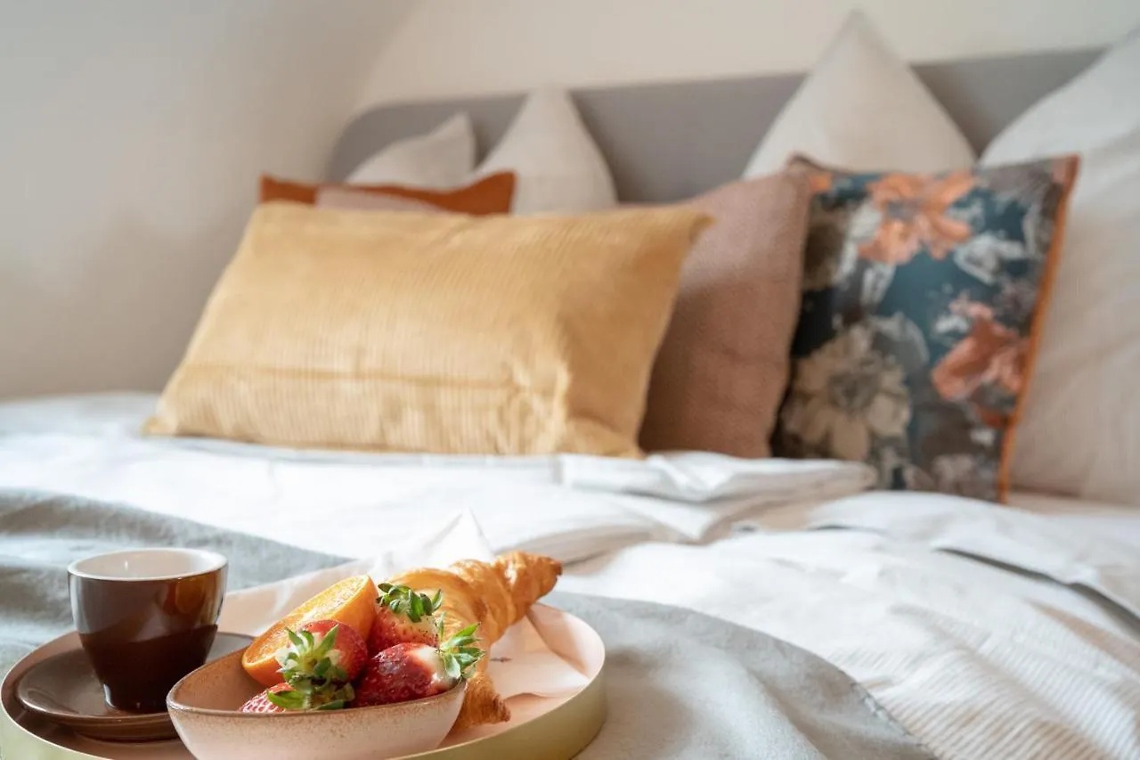 Design Apartment Zentral & Rooms - Toplage Am Opernhaus Norimberga